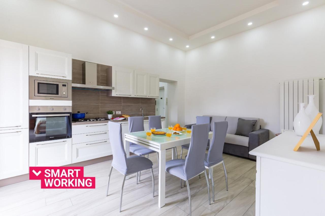 Chiara Modern Apartment By Wonderful Italy Napoli Ngoại thất bức ảnh