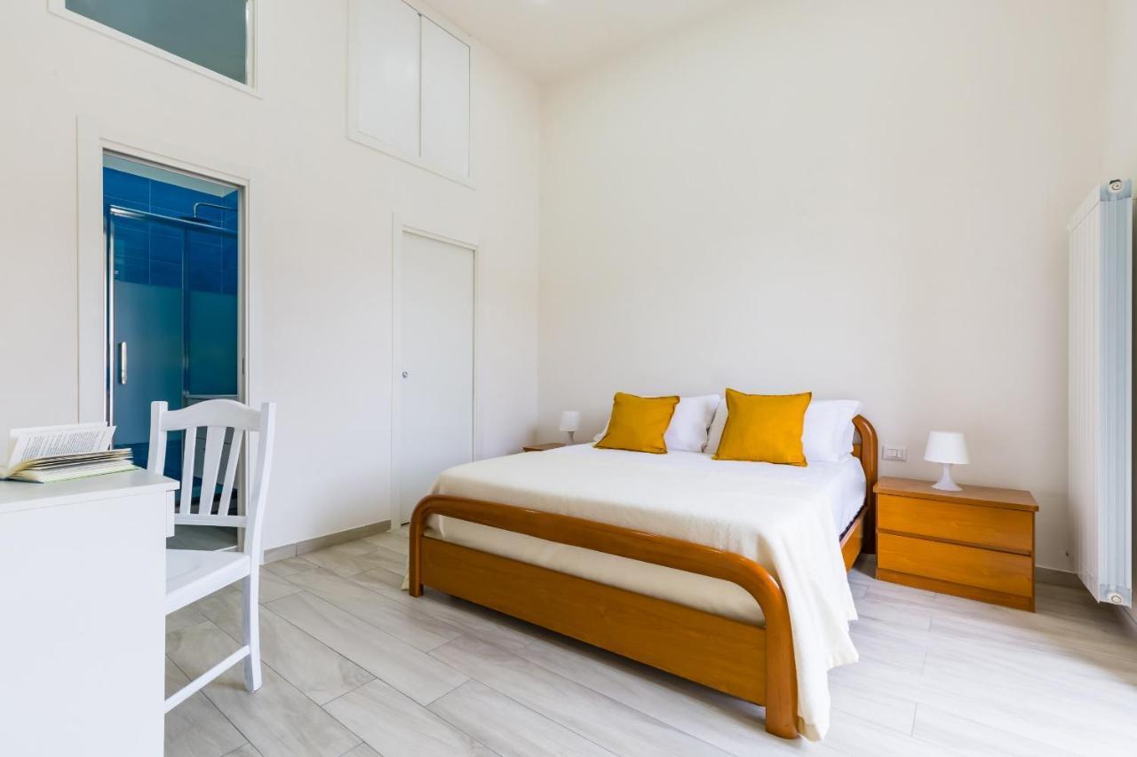 Chiara Modern Apartment By Wonderful Italy Napoli Ngoại thất bức ảnh