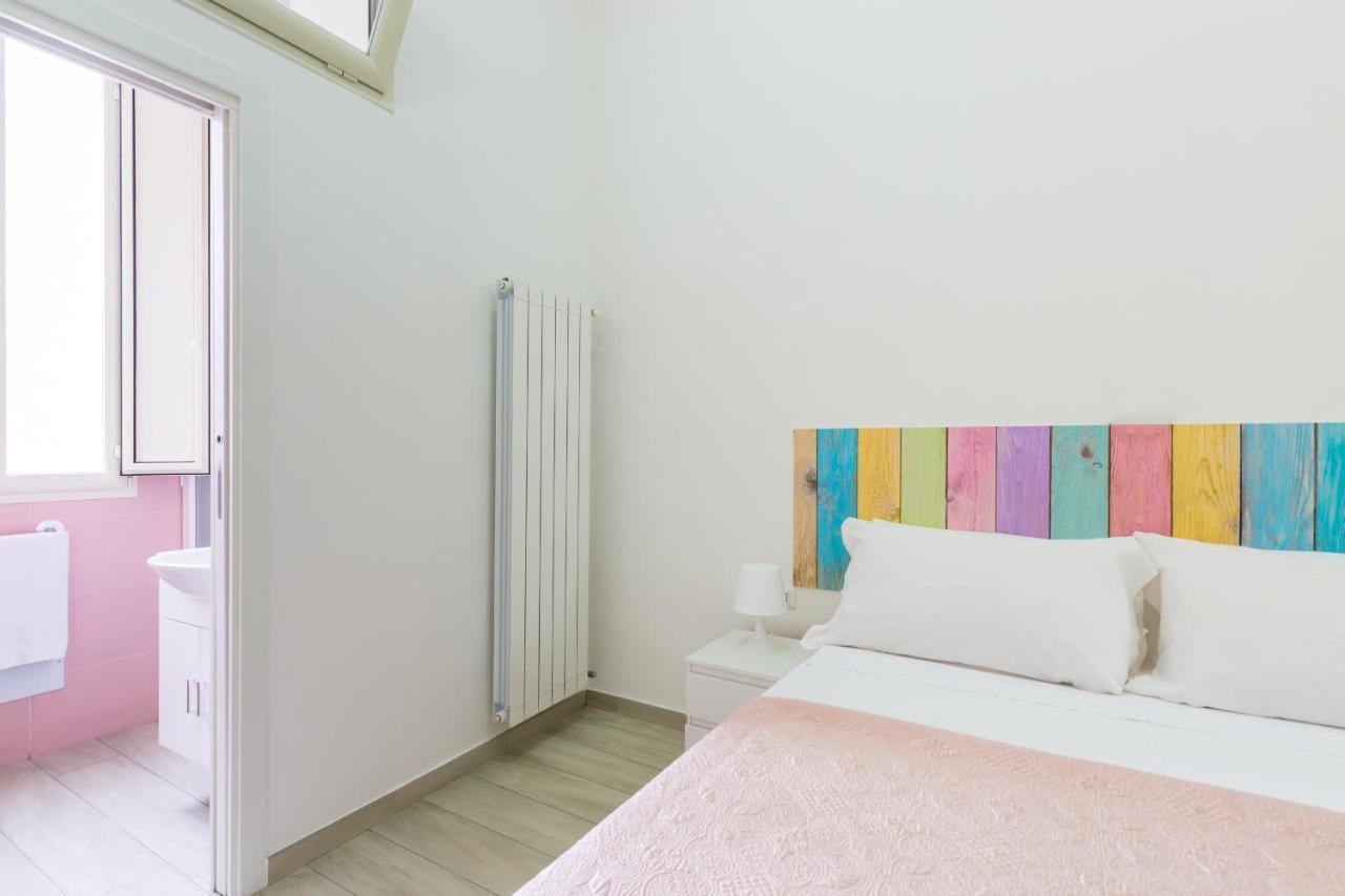 Chiara Modern Apartment By Wonderful Italy Napoli Ngoại thất bức ảnh